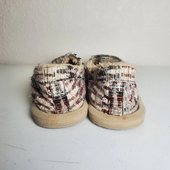 SOLD Sanuk Fur Lined Slip-on Shoes Coloful Women's Size 9 - Picture 7 of 9